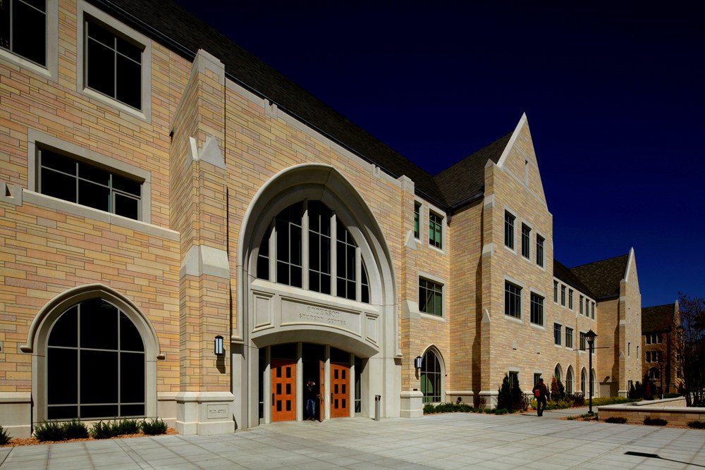University of St. Thomas Anderson Student Center, University of St. Thomas, institutional construction