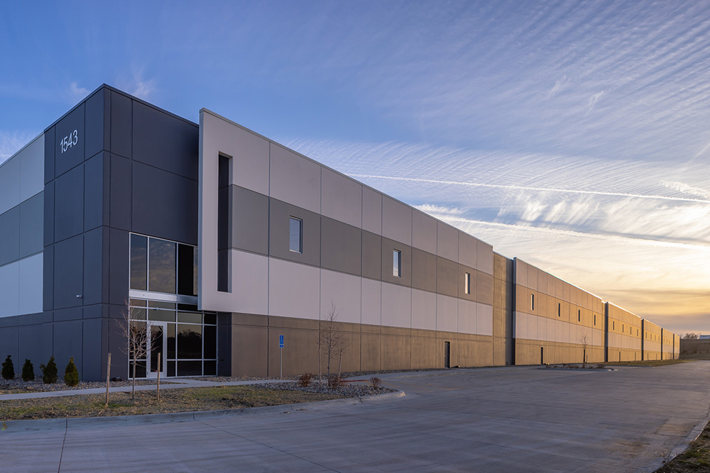 Brown Warehouse Company Build-to-Suit - Opus display picture 3