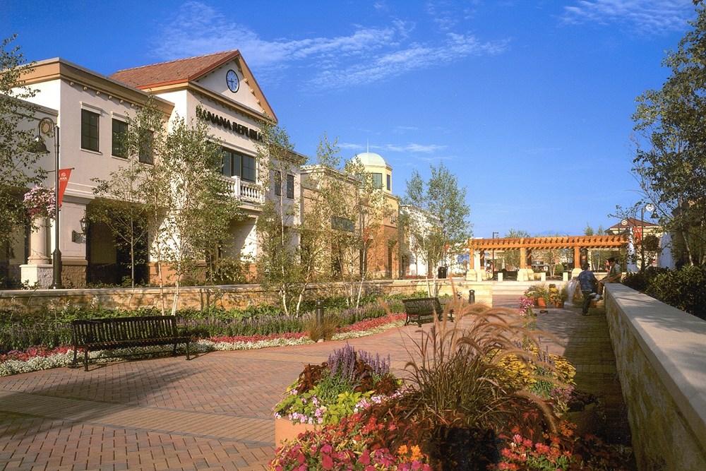 Arbor Lakes Retail Center, retail development, retail construction