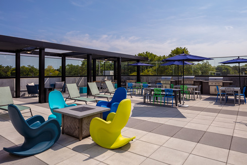 amenity outdoor lounge patio of The Union on Lincoln Way Student Living
