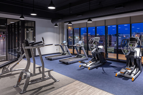 The Maven on Broadway Multifamily amenity fitness center