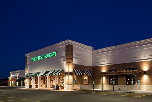 Opus' integrated design-build team helped bring The Fresh Market Center to market on time.