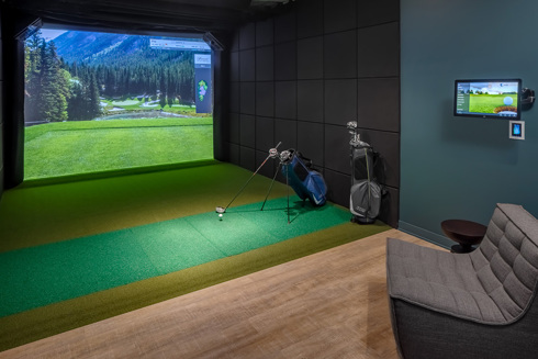 amenity golf simulator lounge in Vesi apartment development