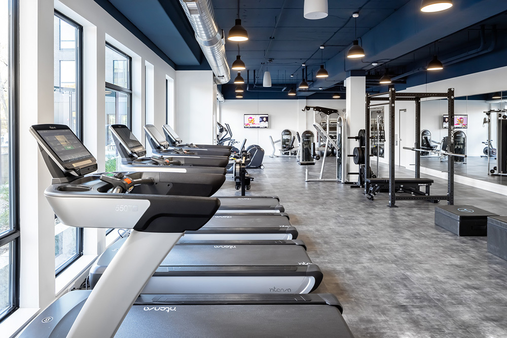 amenity cardio fitness center in Vesi apartment development