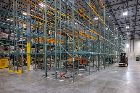 warehouse of Great Lakes Technologies’ WEN Power Tools HQ at Oakview by Opus